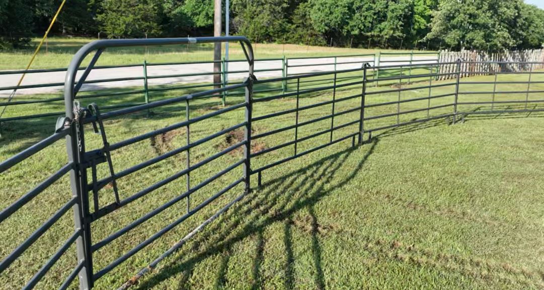 Kiser round pen at dealer cost